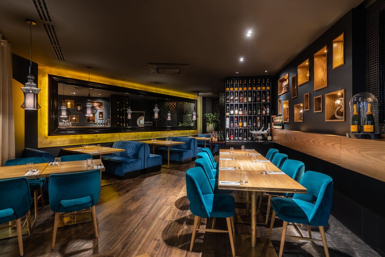 Wnętrze restauracji Thai Thai w hotelu Bayjonn